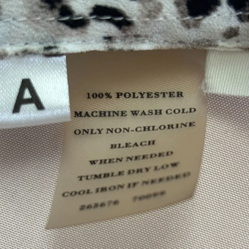 Ann Taylor Leopard Print Scoop Neck Feminine Chic‎ Sensual Blouse Back Zipper 2 - Picture 10 of 11